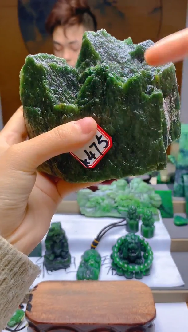 和田玉（碧玉）未镶嵌珠宝半成品475