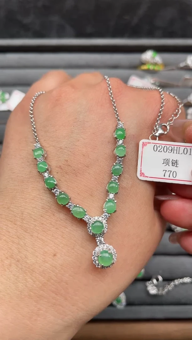 【闪购商品】翡翠吊坠(赠链)银S925镶嵌0209HL01
