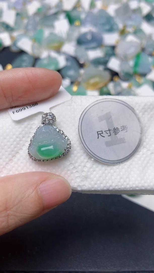 颈饰未镶嵌翡翠天然缅甸A货翡翠