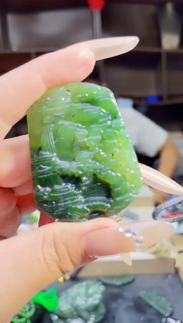 和田玉未镶嵌颈饰1