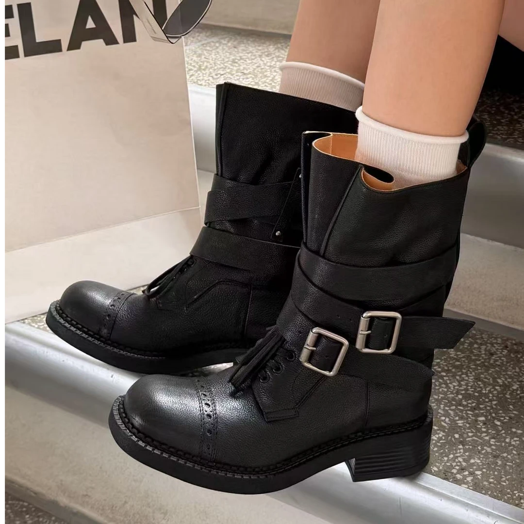 诗歌兰靴子女2025新款真皮复古朋克风女靴皮带扣中筒靴女30301-9