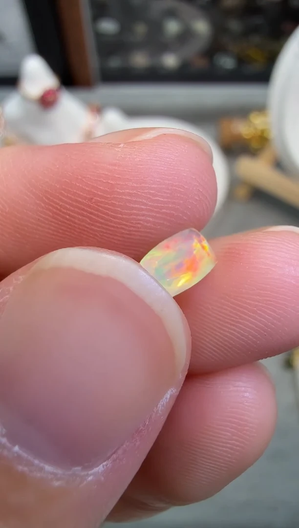 未镶嵌欧泊裸石0.39ct-A588-1p