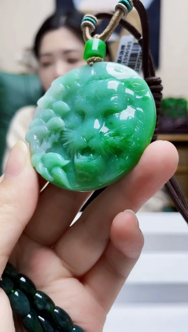 未镶嵌定制翡翠吊坠251