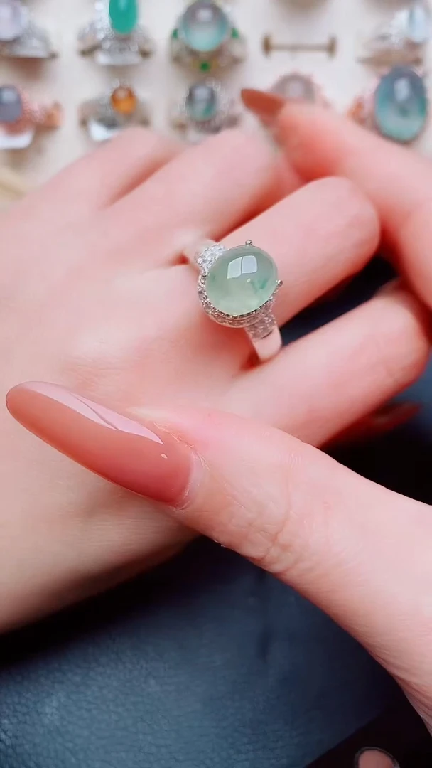 未镶嵌戒指翡翠...