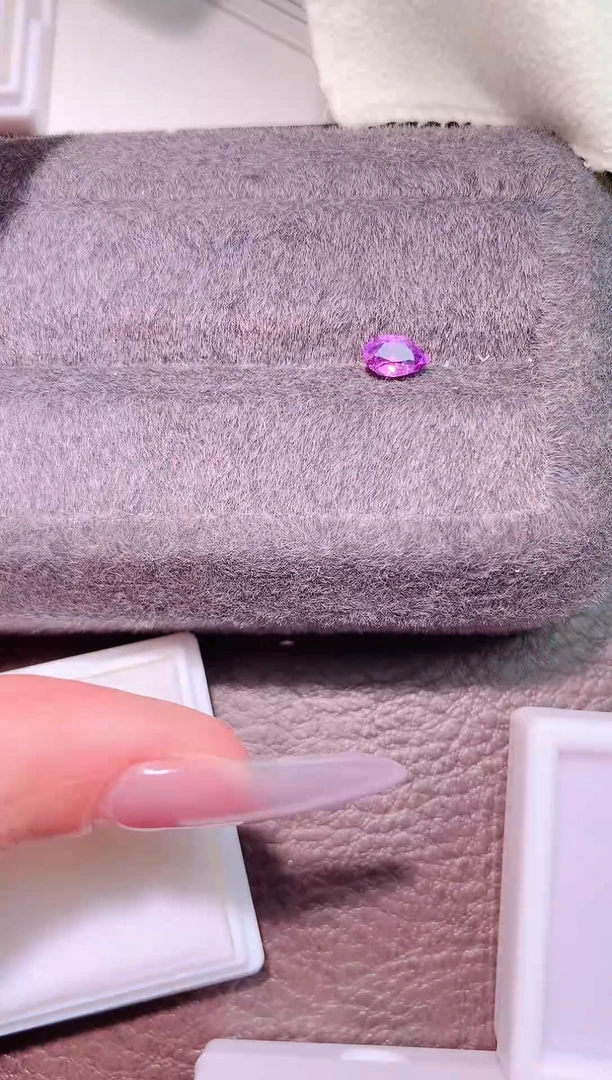 裸石蓝宝石紫蓝宝0.9CT