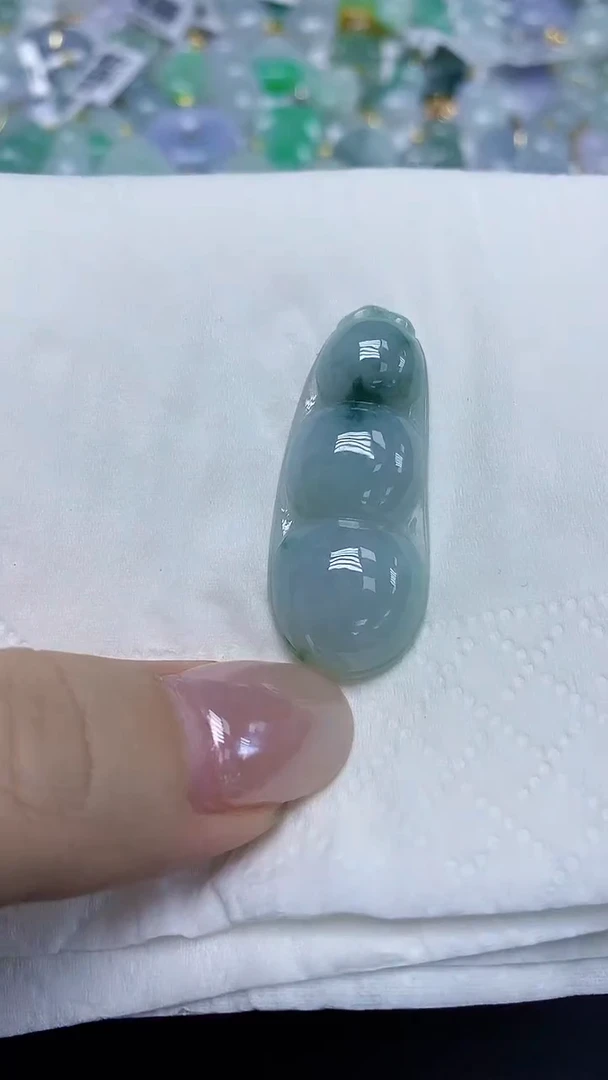 翡翠未镶嵌颈饰天然缅甸翡翠A货