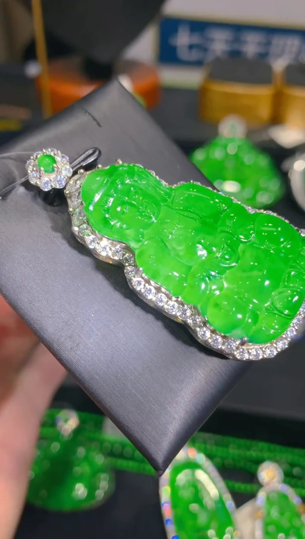 【闪购商品】翡翠颈饰银S925镶嵌25一季