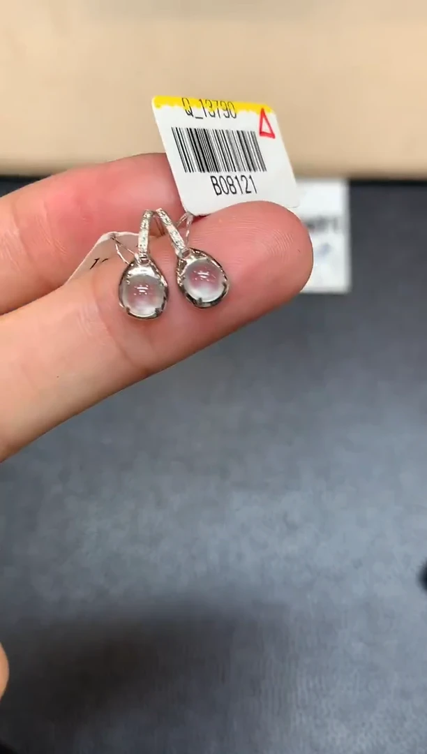 18K金镶嵌翡翠耳饰蛋面【无服务费