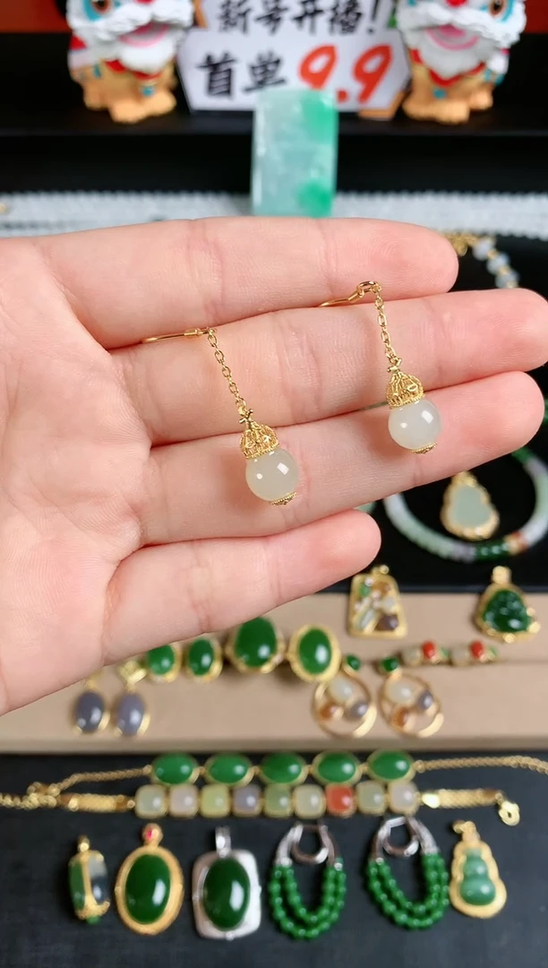 银S925镶嵌和田玉耳饰1