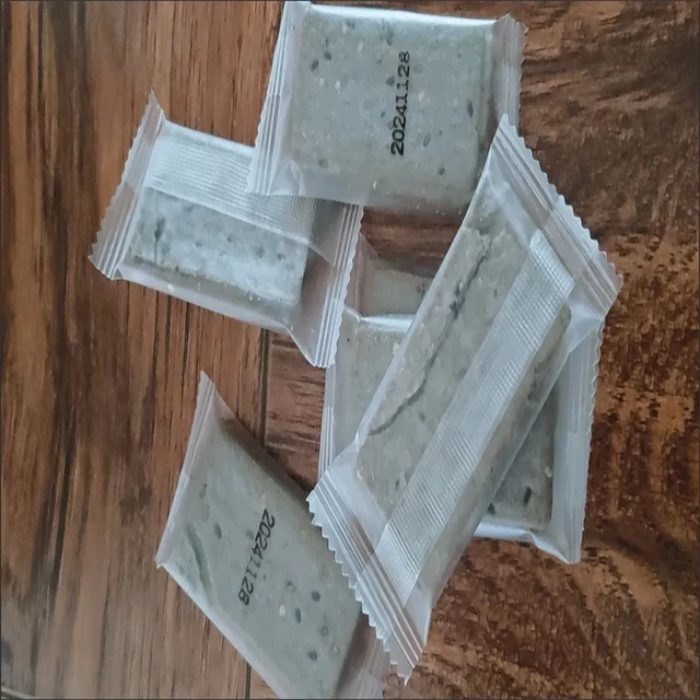 【十黑谷物】新日期卡布兜香酥脆黑谷薄脆饼干藜麦营养健康整箱