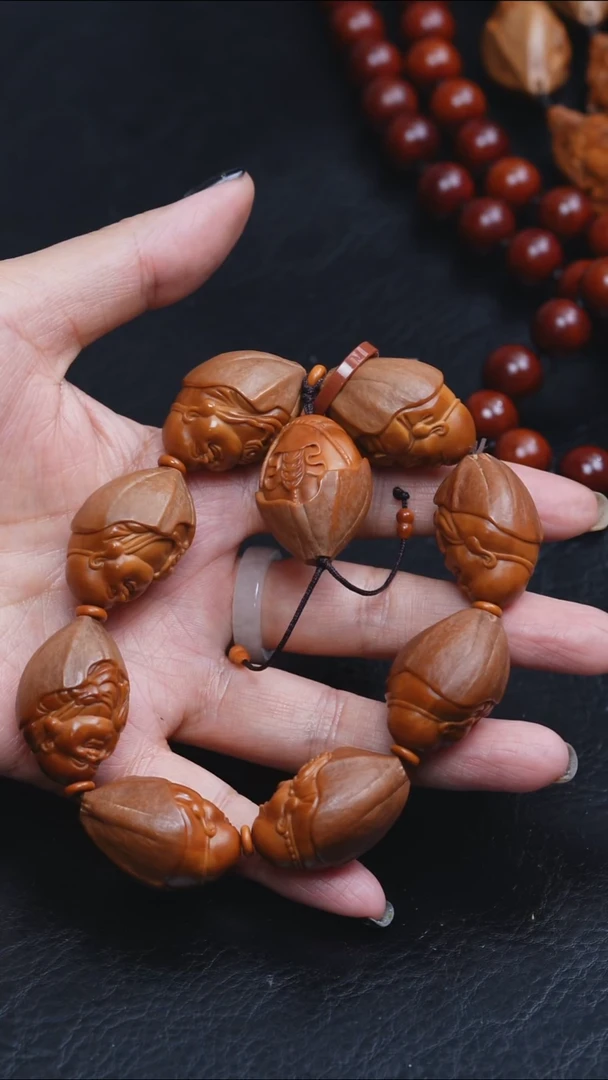 吊坠橄榄核2.2八宝弥勒