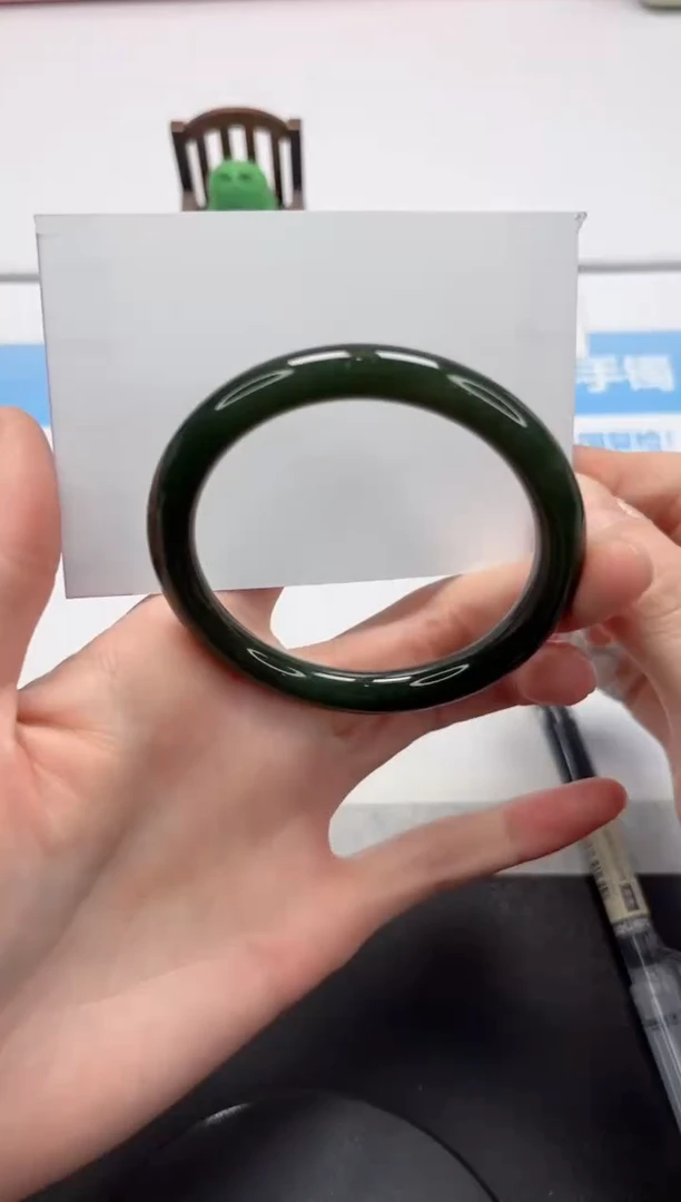 【闪购商品】和田玉手镯未镶嵌V26-55.2