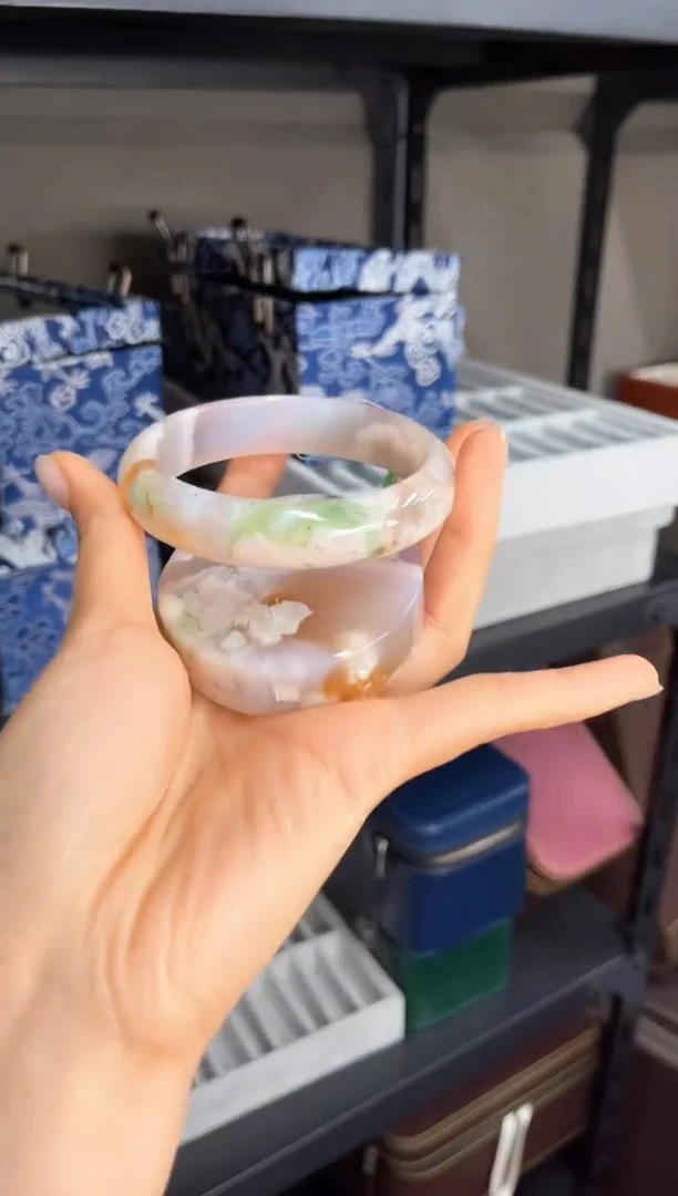 石英质玉手镯未镶嵌64圈口（赠送镯心）S936503