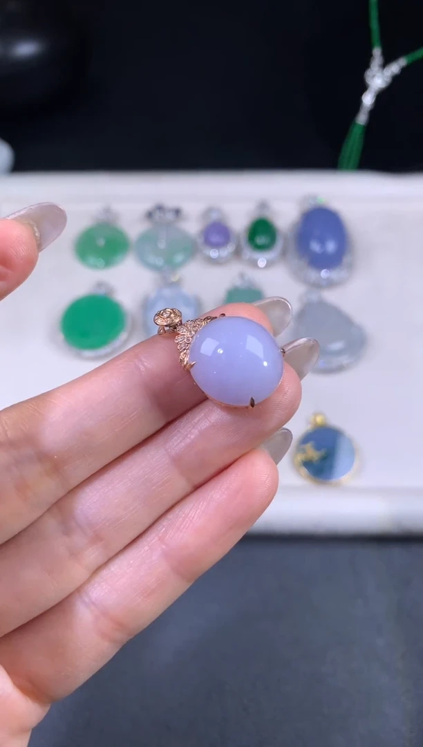 吊坠(不含链)18K金镶嵌翡翠