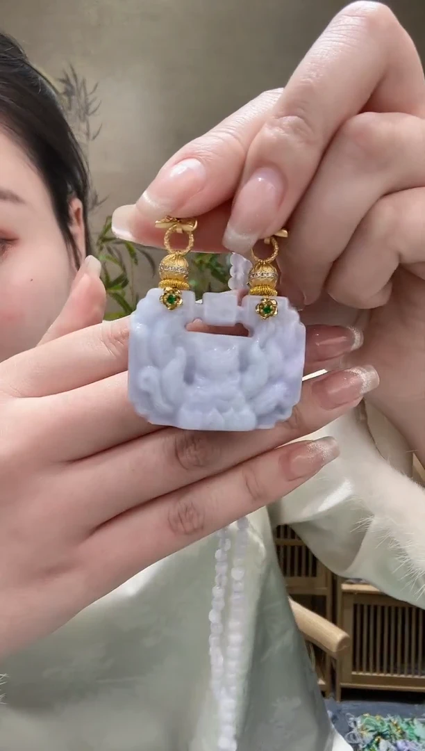 【闪购商品】翡翠颈饰未镶嵌吊坠