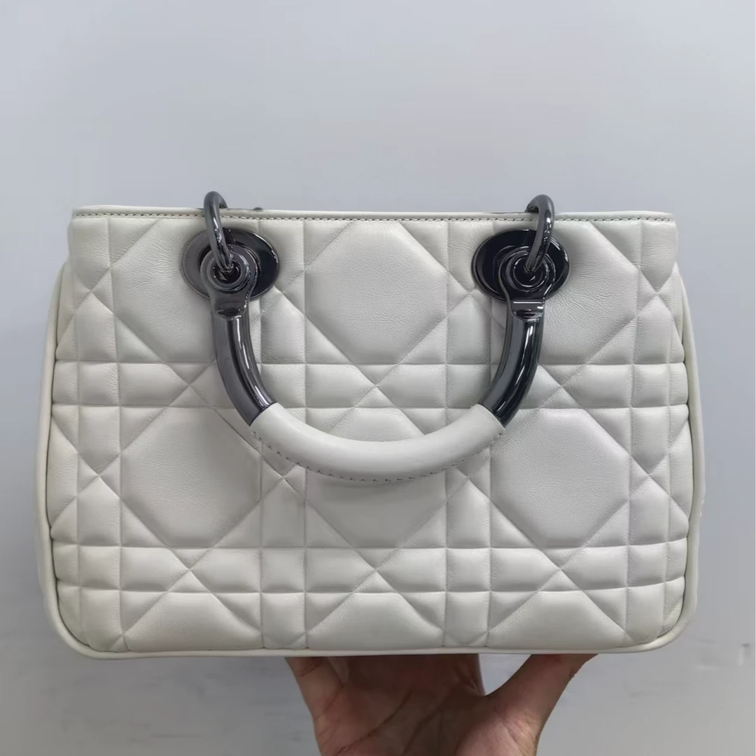 99新 DIOR/迪奥 迪奥Lady白色手提包/JM0004