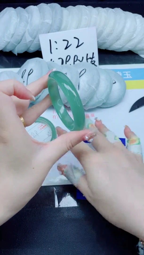 石英质玉手镯未镶嵌116-52.5