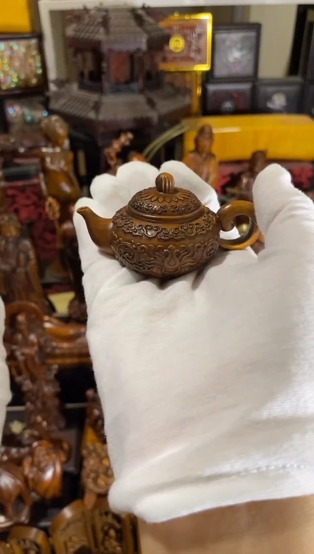 小叶黄杨小件吉祥花壶