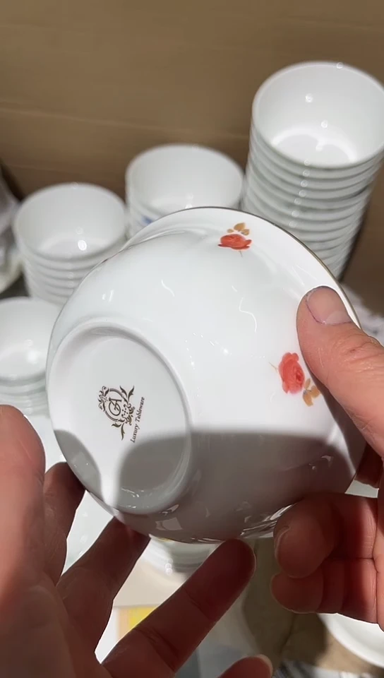 瓷5英寸碗2个隆达