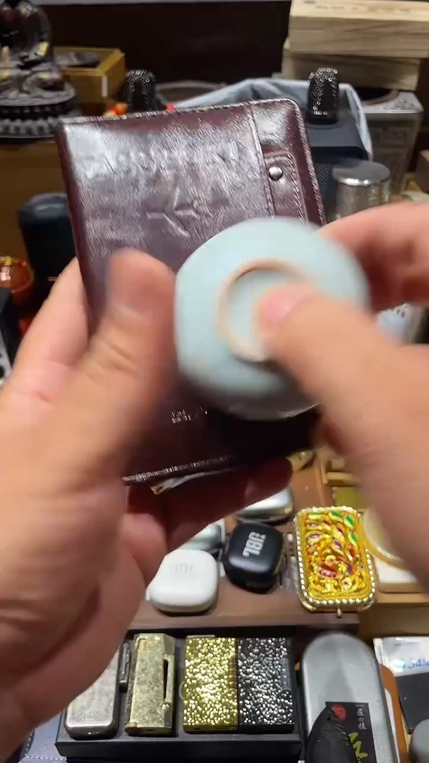 瓷片闪购商品 如图所示