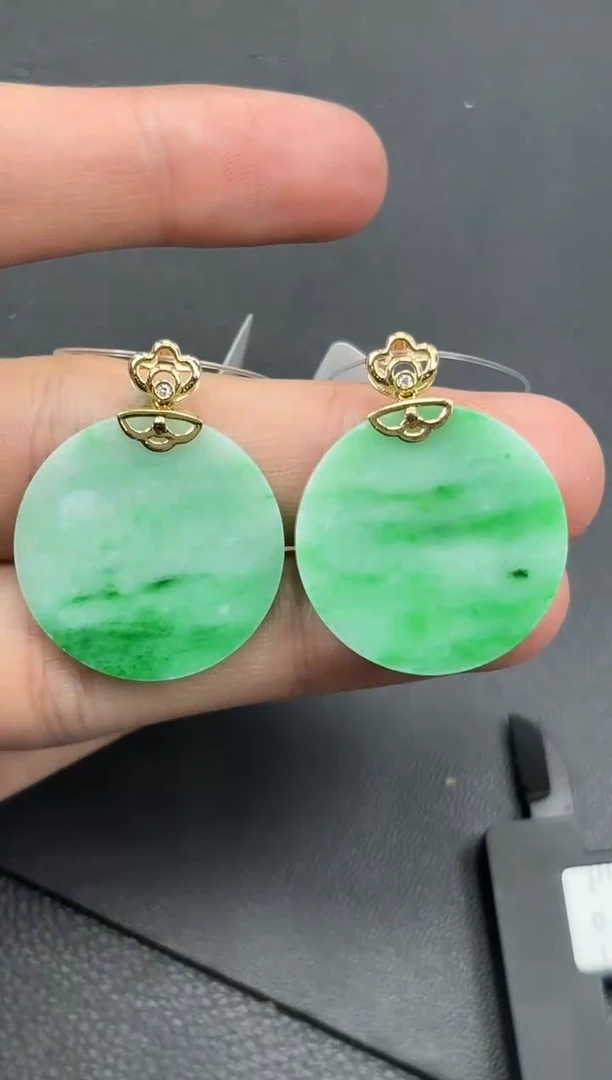 18K金镶嵌挂件翡翠无事牌/多样性发1件