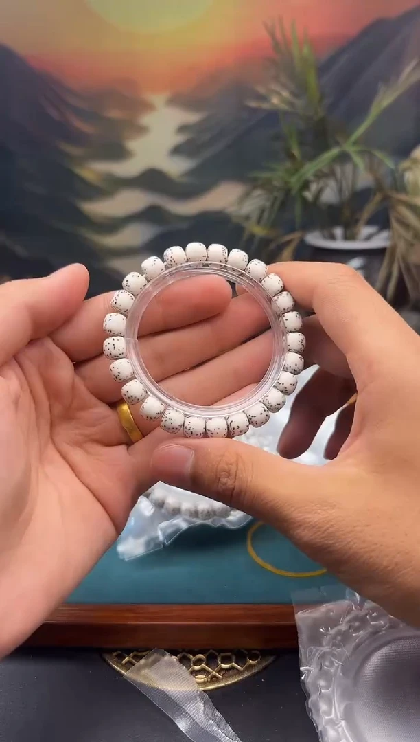 星月菩提吊坠高【S20原生态原白河豚9*8】手串