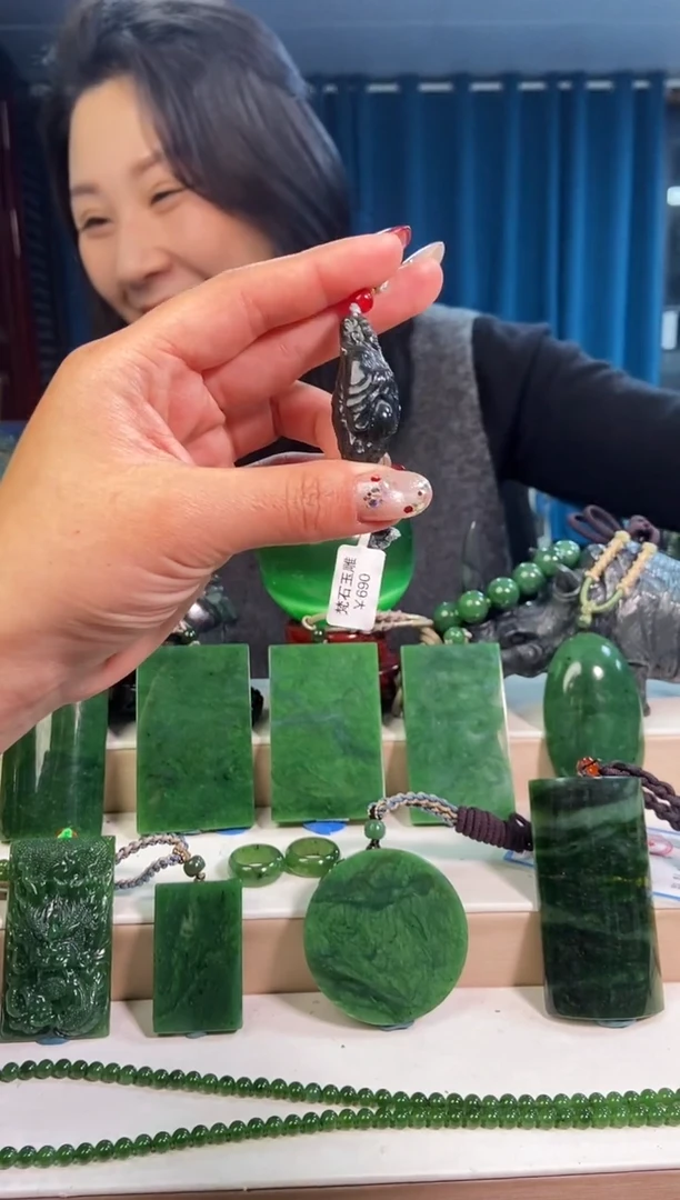 【闪购商品】和田玉挂件未镶嵌1