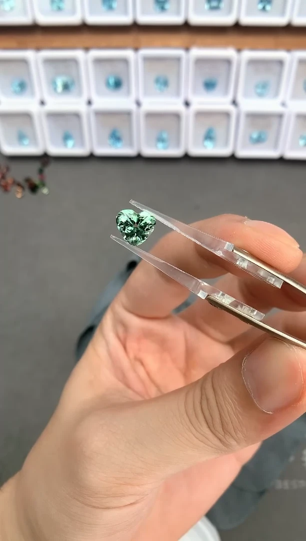 未镶嵌裸石定制碧玺2.24ct