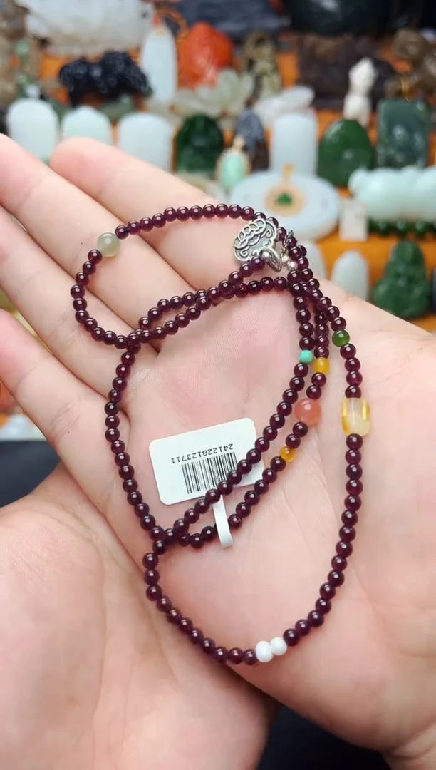 【闪购商品】石榴石手串未镶嵌多圈手串01