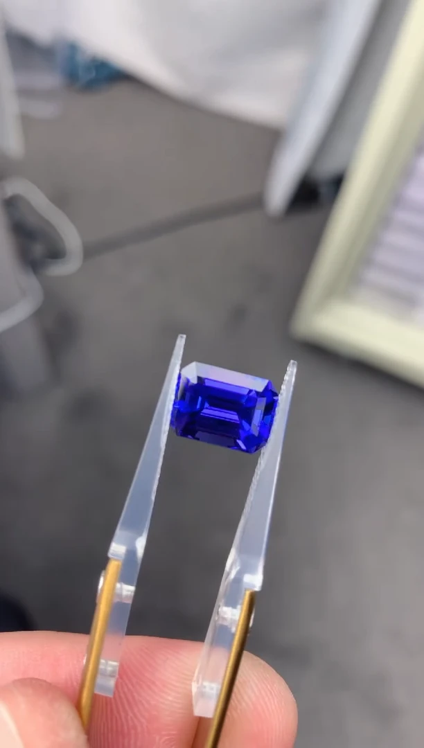 裸石未镶嵌坦桑石5.5ct 坦桑石