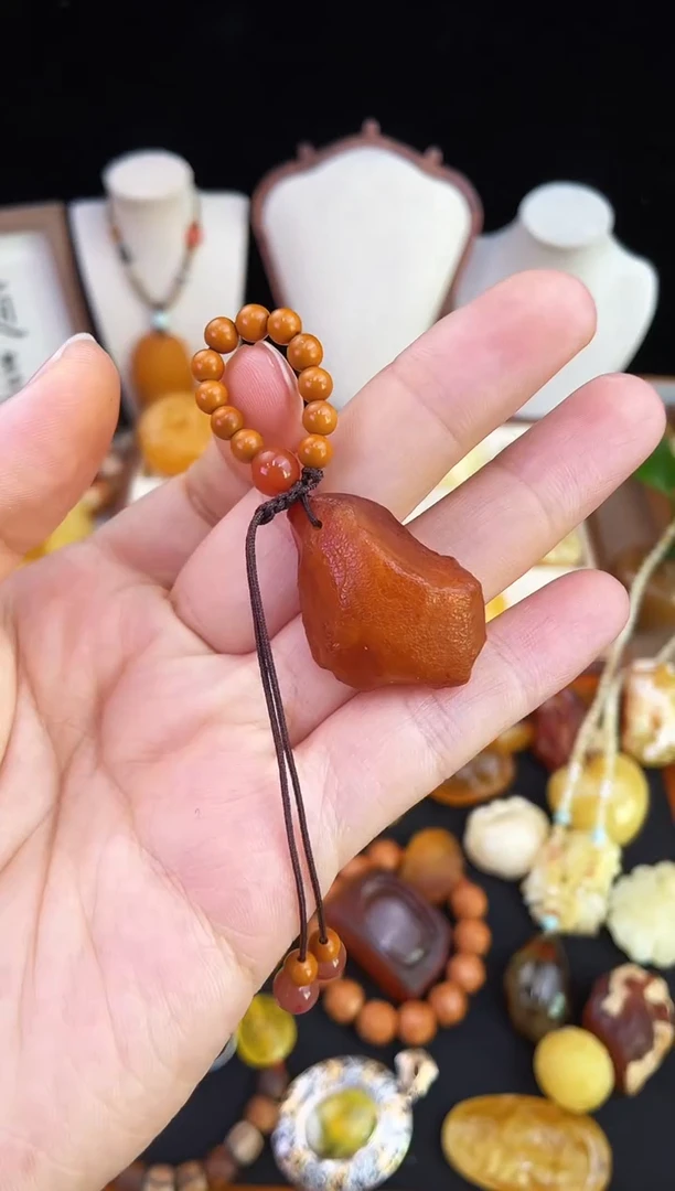 琥珀未镶嵌珠宝奇石柒月