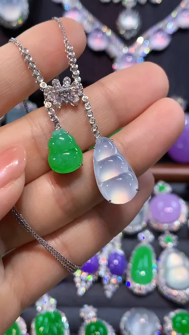 项链18K金镶嵌翡翠套链