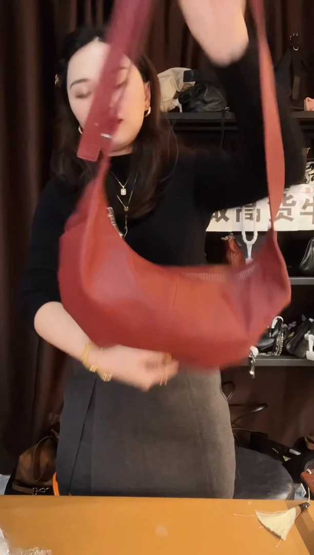 牛皮（革）高端订制时尚百搭女士手提斜跨包