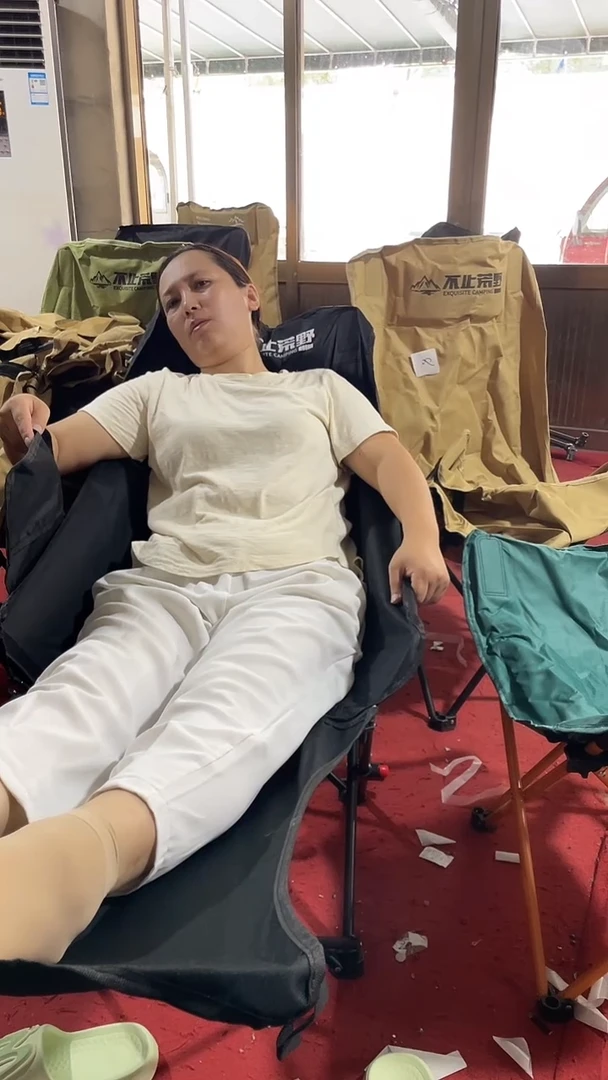 铁大瑕疵 带腿托 黑色1把