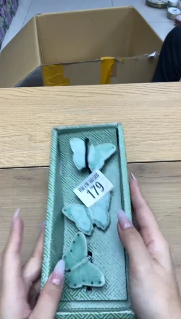 瓷片英*隆莲瓷器欢迎大家