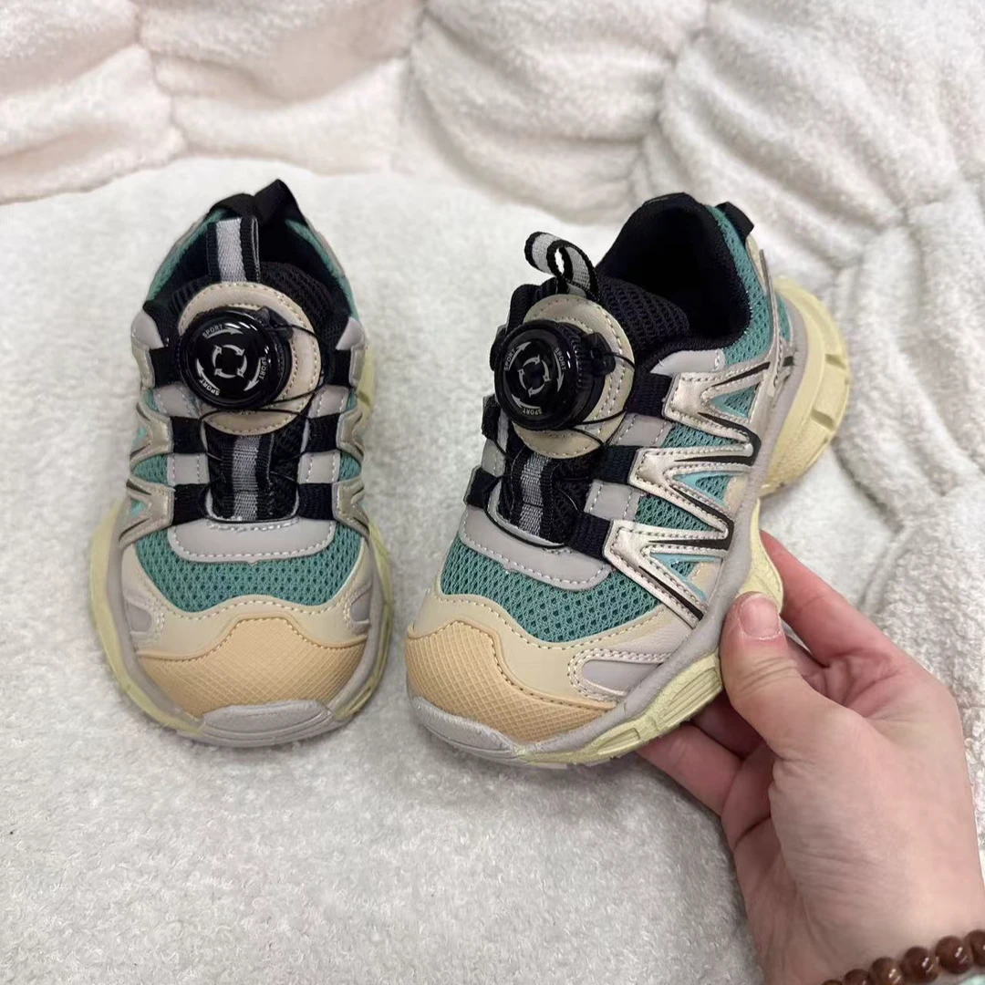 23807儿童时尚双色纽扣高端运动鞋