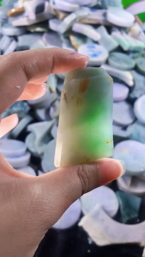 颈饰未镶嵌翡翠新店开业大优惠123