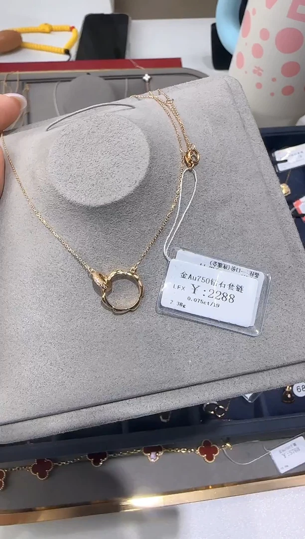 颈饰18K金镶嵌钻石 18K金套链1899