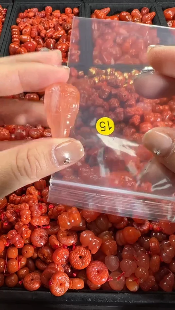 【闪购商品】南红玛瑙颈饰未镶嵌1