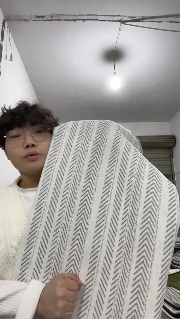 雪尼尔90*90浅灰色鱼骨纹