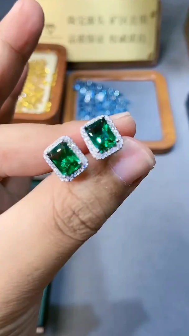 【闪购商品】透辉石耳饰银S925镶嵌164