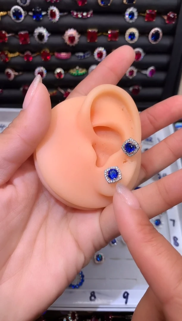 【闪购商品】蓝宝石耳饰银S925镶嵌白