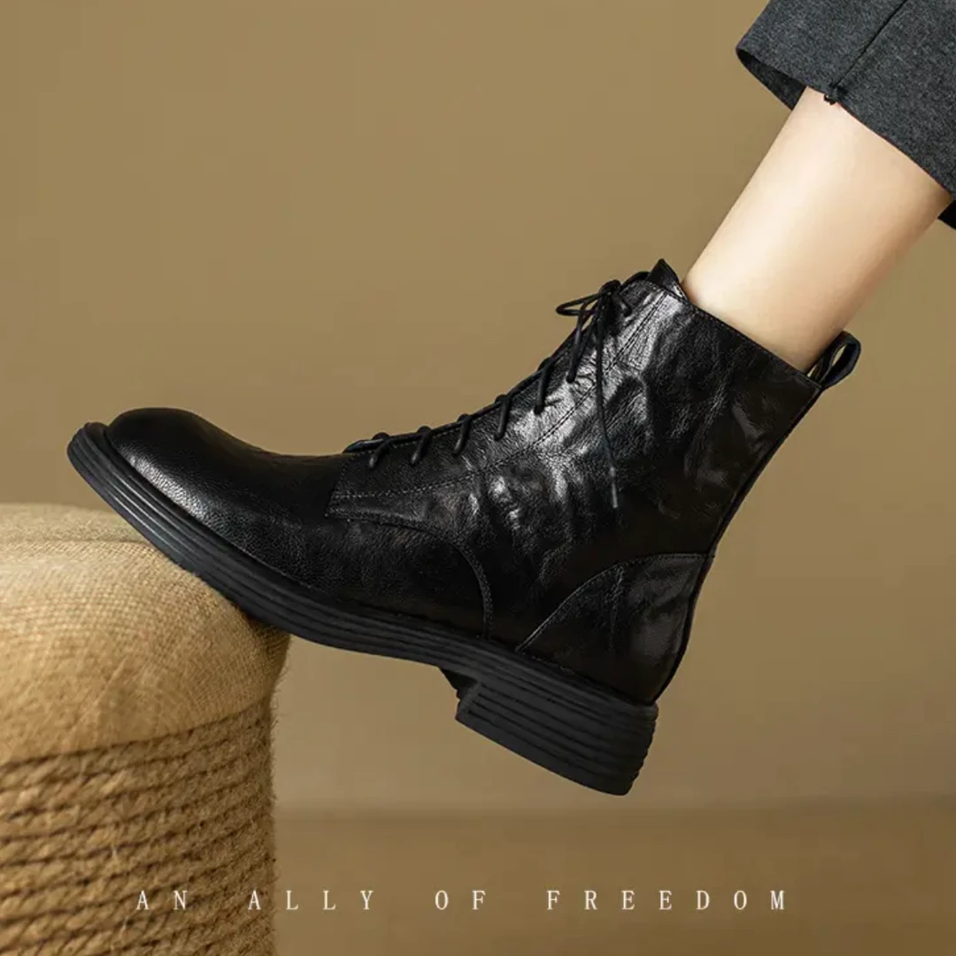 【3cm】牛皮细根软底时尚百搭尖头复古短靴3259