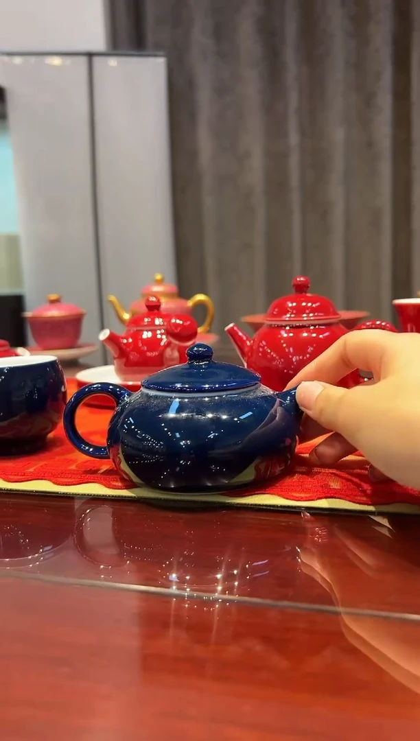 景德镇手工寒江壶