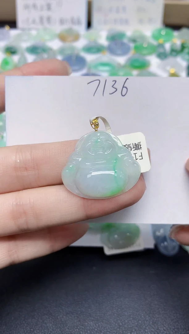 颈饰18K金镶嵌翡翠天然缅甸翡翠A货翡翠百元以上9元证书费自理
