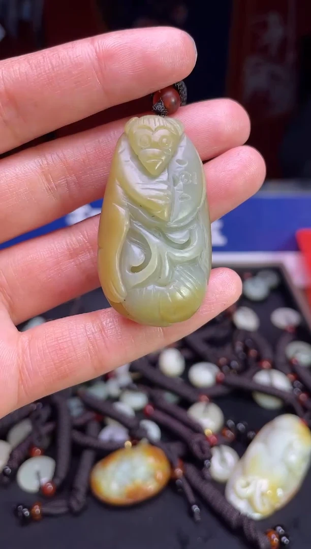 颈饰未镶嵌和田玉213