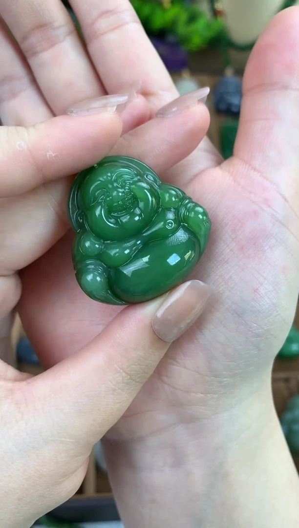 和田玉未镶嵌颈饰吊坠