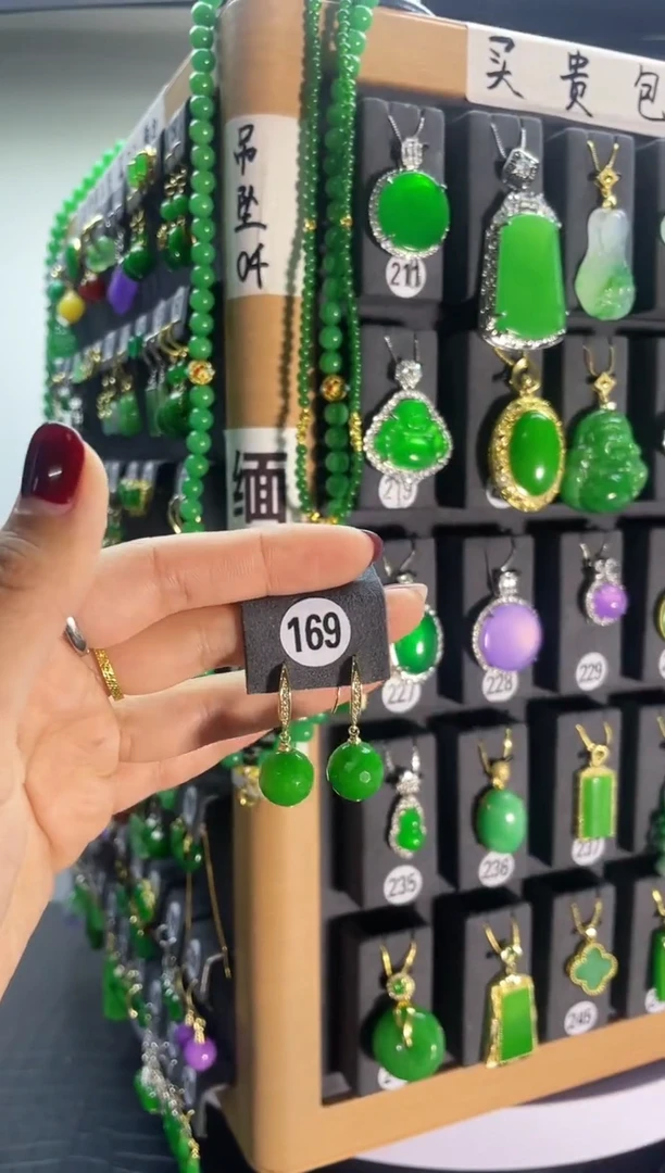 【闪购商品】翡翠耳饰银S925镶嵌169..