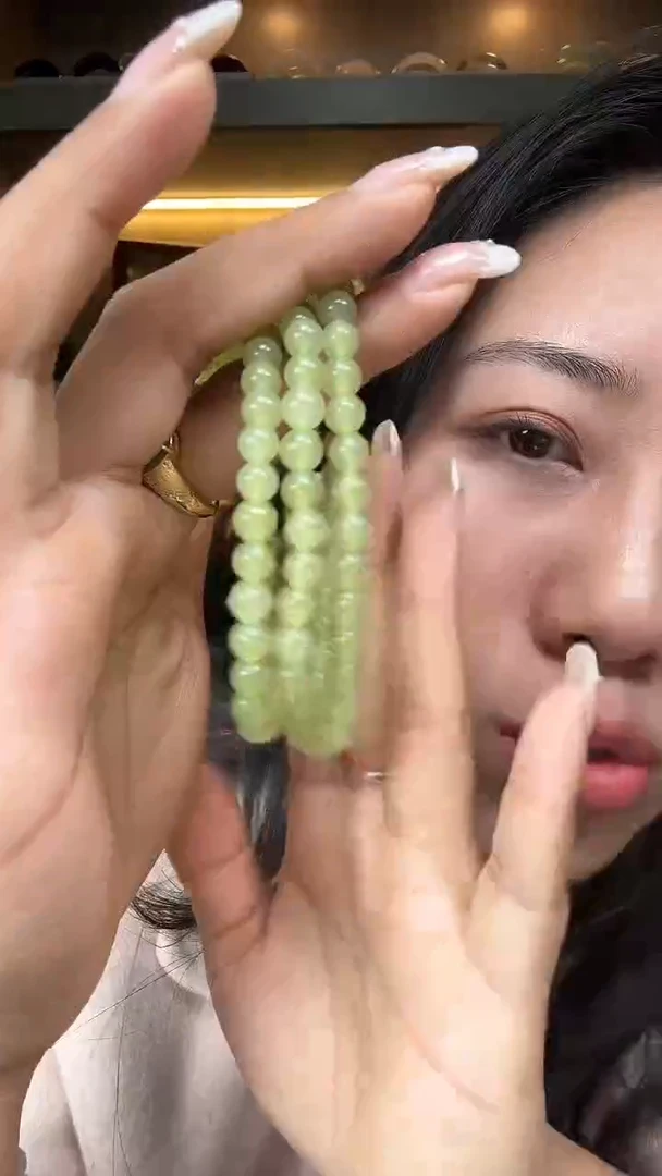 颈饰未镶嵌和田玉新疆和田玉若羌黄口料三圈串 特别油润 产地新疆