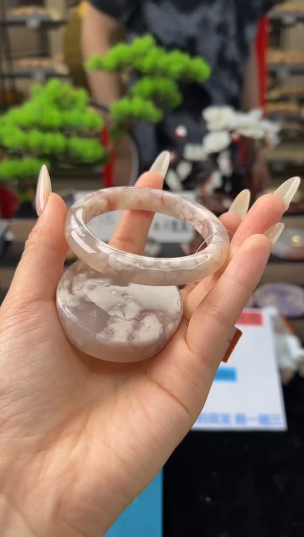 【闪购商品】石英质玉手镯未镶嵌54圈口（赠送镯心）22038